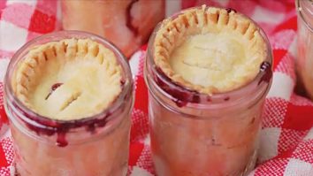 How to Make Mason Jar Pies