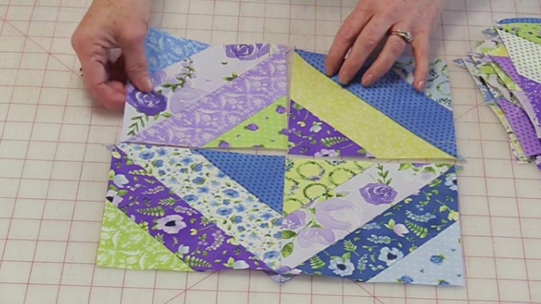 Mitered Quilts Can Be Done In A Flash With One Unexpected Hack - DIY Ways