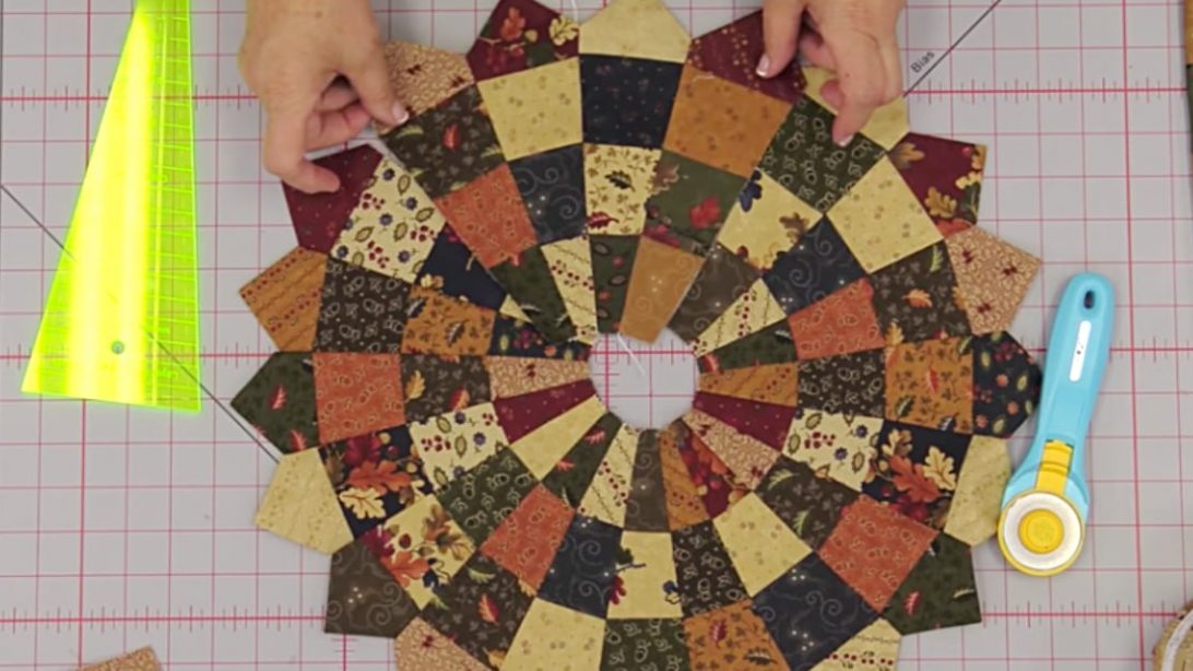 captivating-checkered-dresden-quilt-made-easy-with-two-easy-tricks-diy-ways