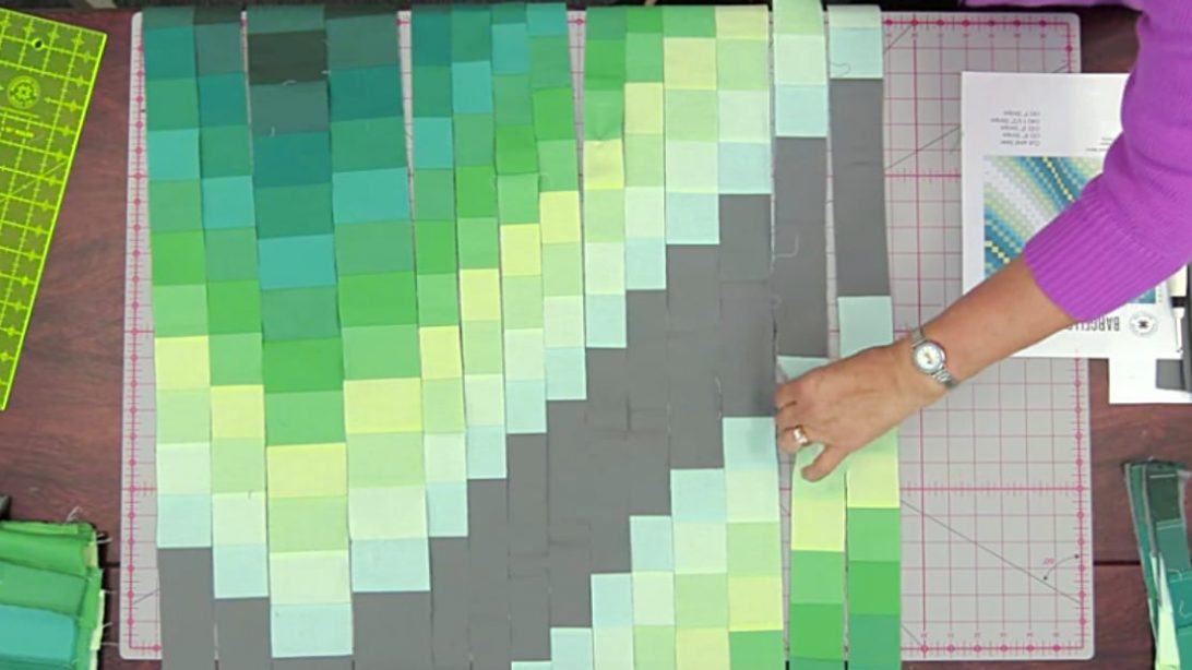 mesmerizing-bargello-quilt-will-take-your-breath-away-diy-ways