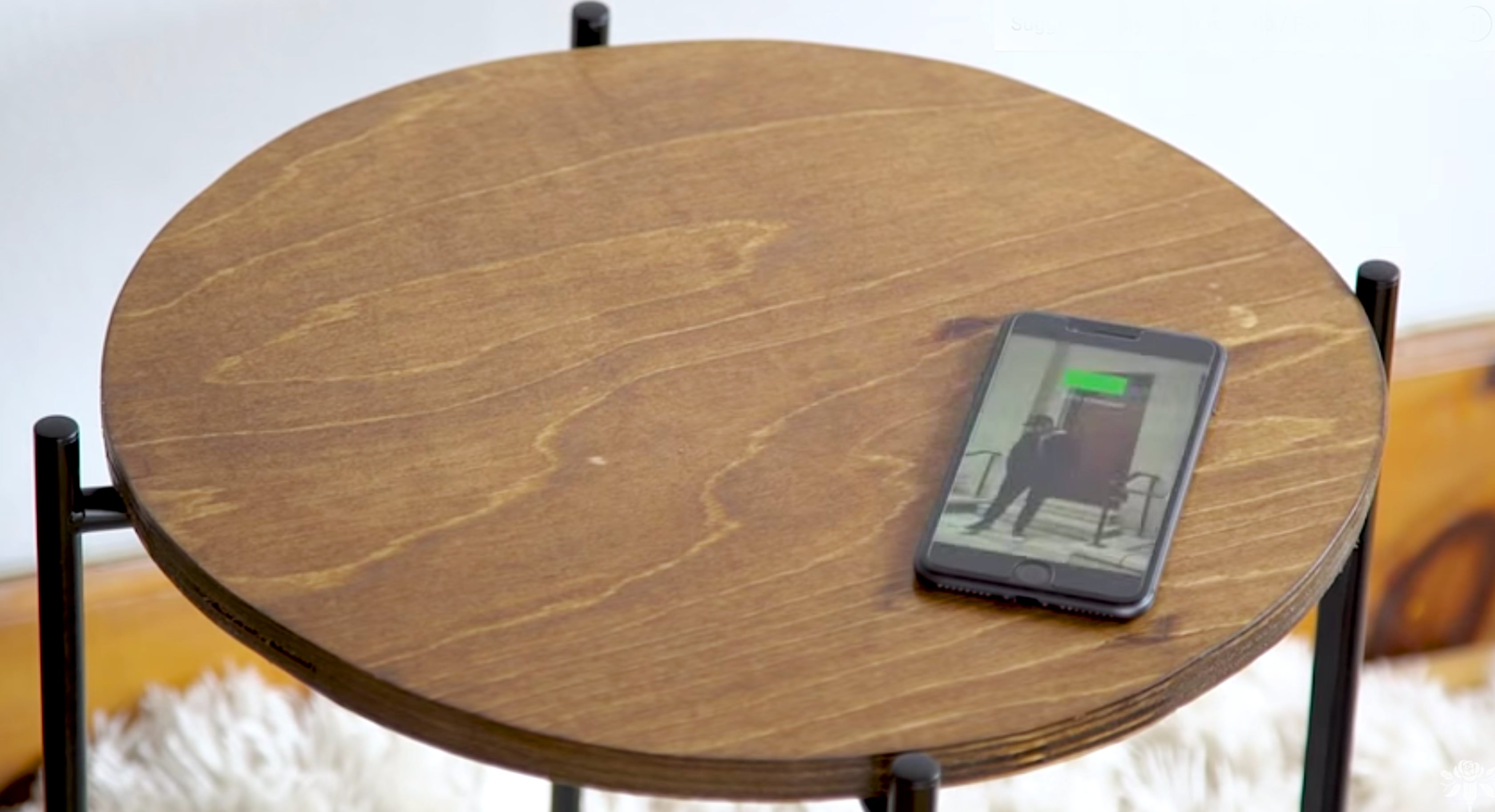 Wireless Charging Table Lets You Charge Your Phone In Style - DIY Ways