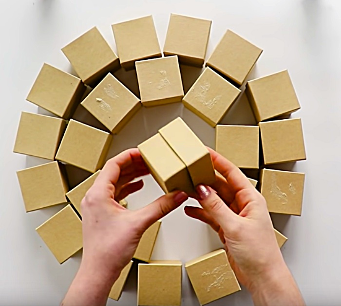 Learn to make a DIY Advent Calendar from gift boxes