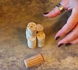 Make this quick easy cheap cork reindeer
