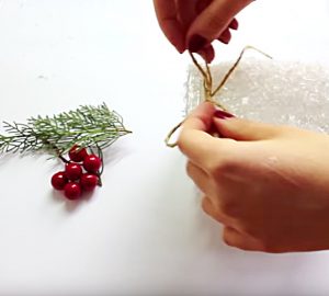 Make A DIY Mason Jar Christmas Lamp With Epsom Salts and Glue