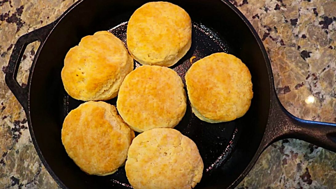 Copycat Cracker Barrel Biscuits Recipe - DIY Ways