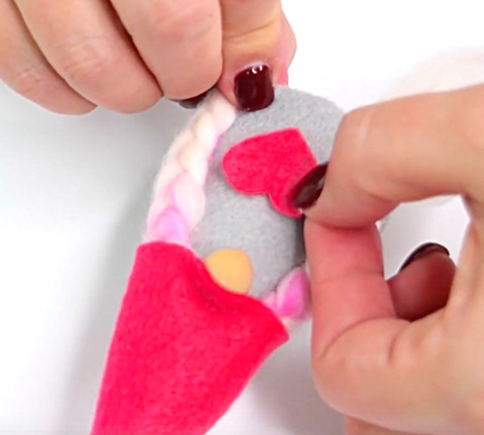 Learn to make a DIY Felt Gnome For Valentines Day