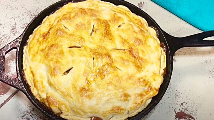 How To Make Apple Pie In A Cast Iron Skillet