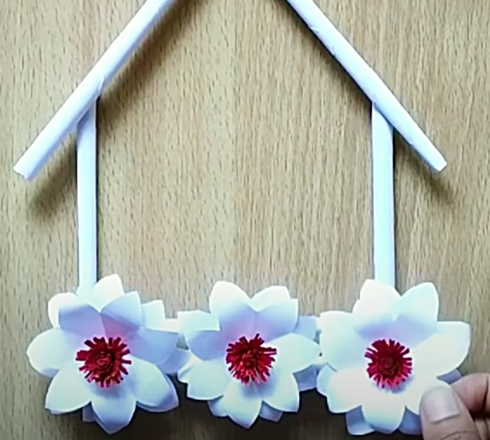 How To Make A Paper Wall Hanging